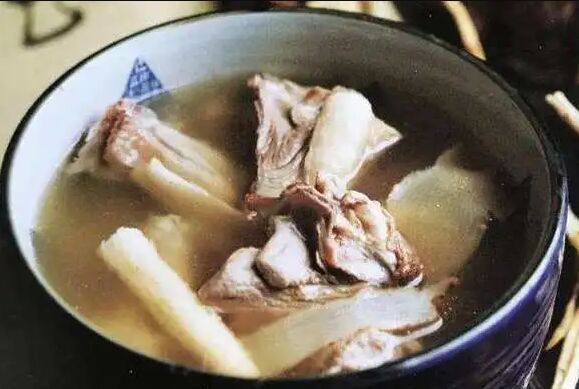 茵陈茯神老鸭汤的做法