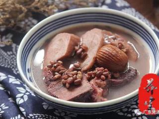 粉葛猪骨祛湿汤的做法