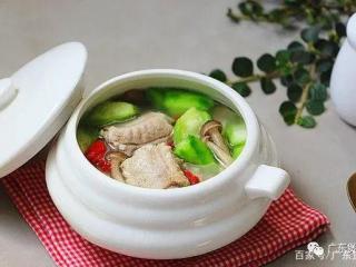 丝瓜排骨汤的做法