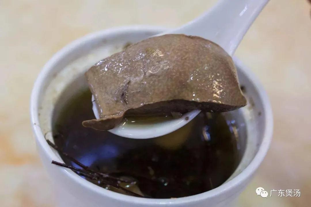 鸡骨草决明子猪脾汤的做法