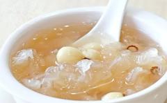 红枣莲子银耳汤的做法