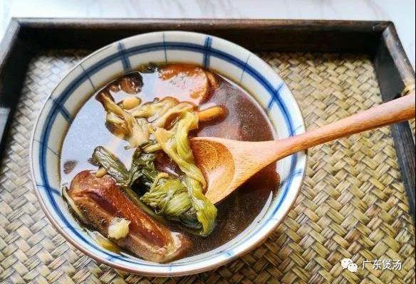 罗汉果菜干猪肉汤的做法