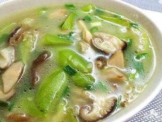 香菇丝瓜瘦肉汤的做法