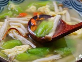 丝瓜菌菇鸡蛋汤的做法