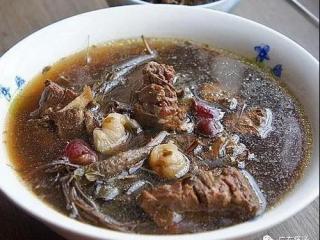 地胆头老鸭汤的做法