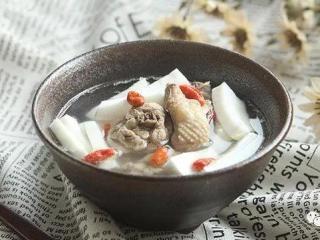 椰子煲鸡汤