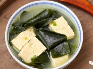 鲜虾海带豆腐汤