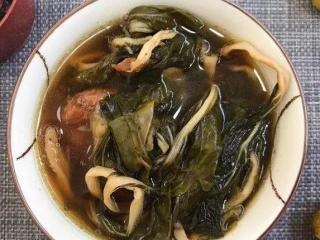 无花果菜干猪腱子肉汤