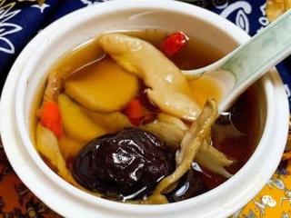 花胶瘦肉汤的做法