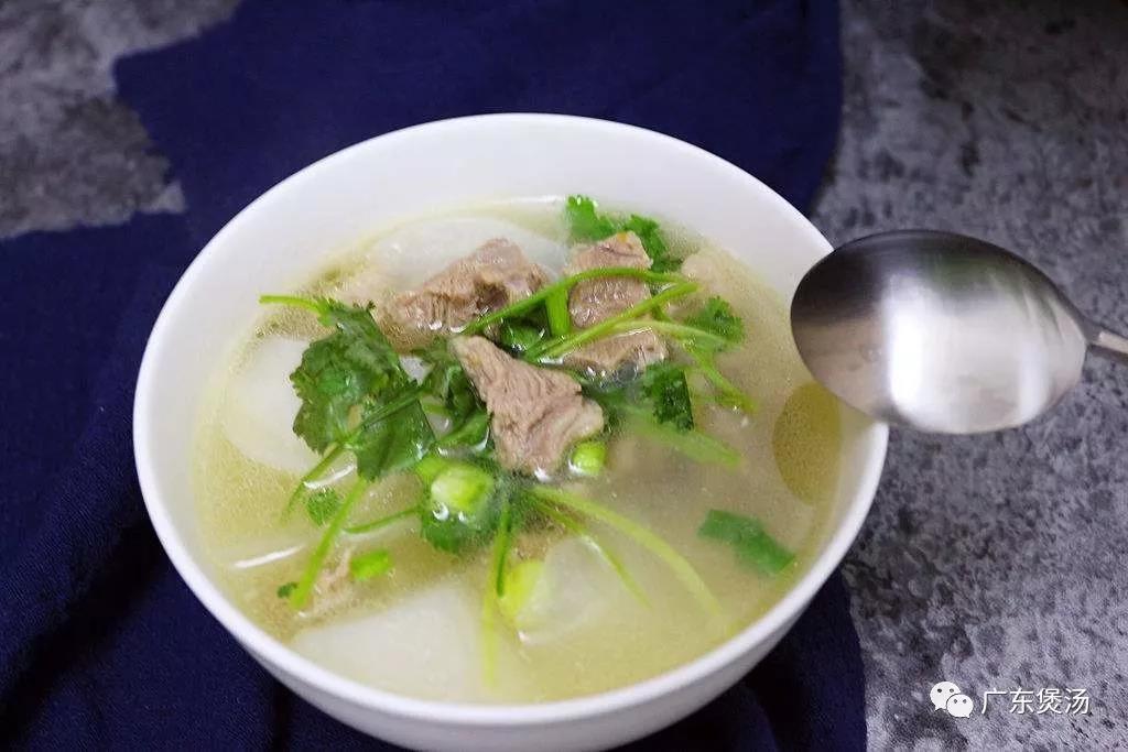 萝卜羊肉汤的做法