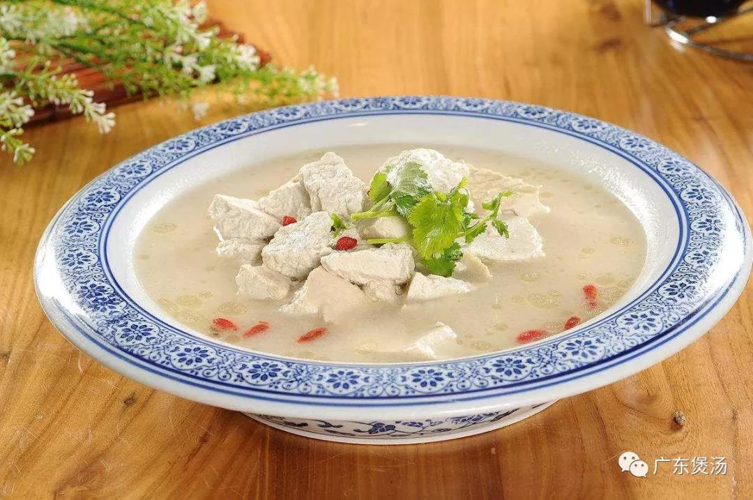 清汤羊肉煲