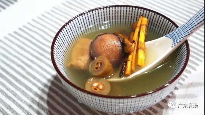 青橄榄石斛鲍鱼汤的做法