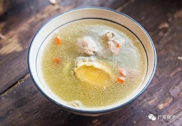 瑶柱老鸡煲鲍鱼汤的做法