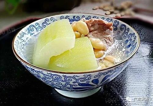 节瓜黄豆扇骨汤