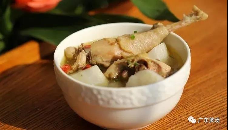 四神鸡汤